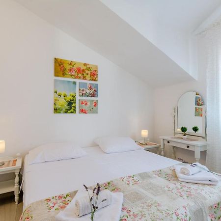 Villa Dinka Sutivan Zewnętrze zdjęcie