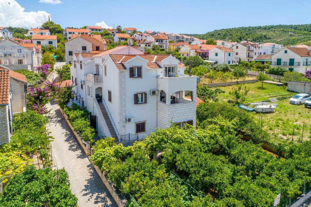Villa Dinka Sutivan Zewnętrze zdjęcie
