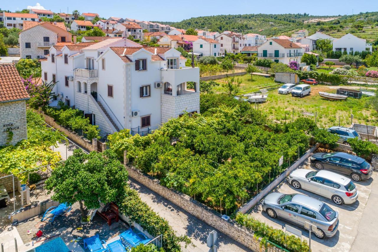 Villa Dinka Sutivan Zewnętrze zdjęcie