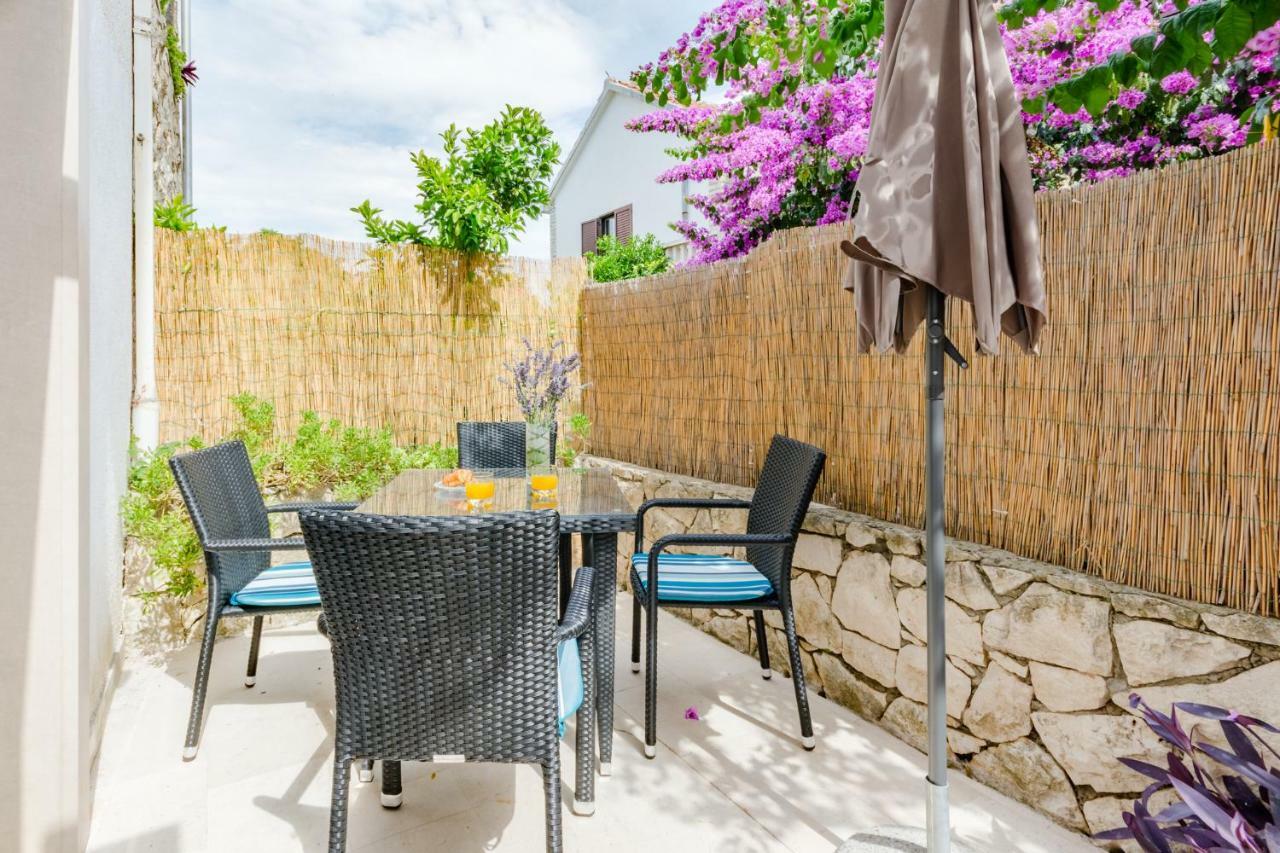 Villa Dinka Sutivan Zewnętrze zdjęcie